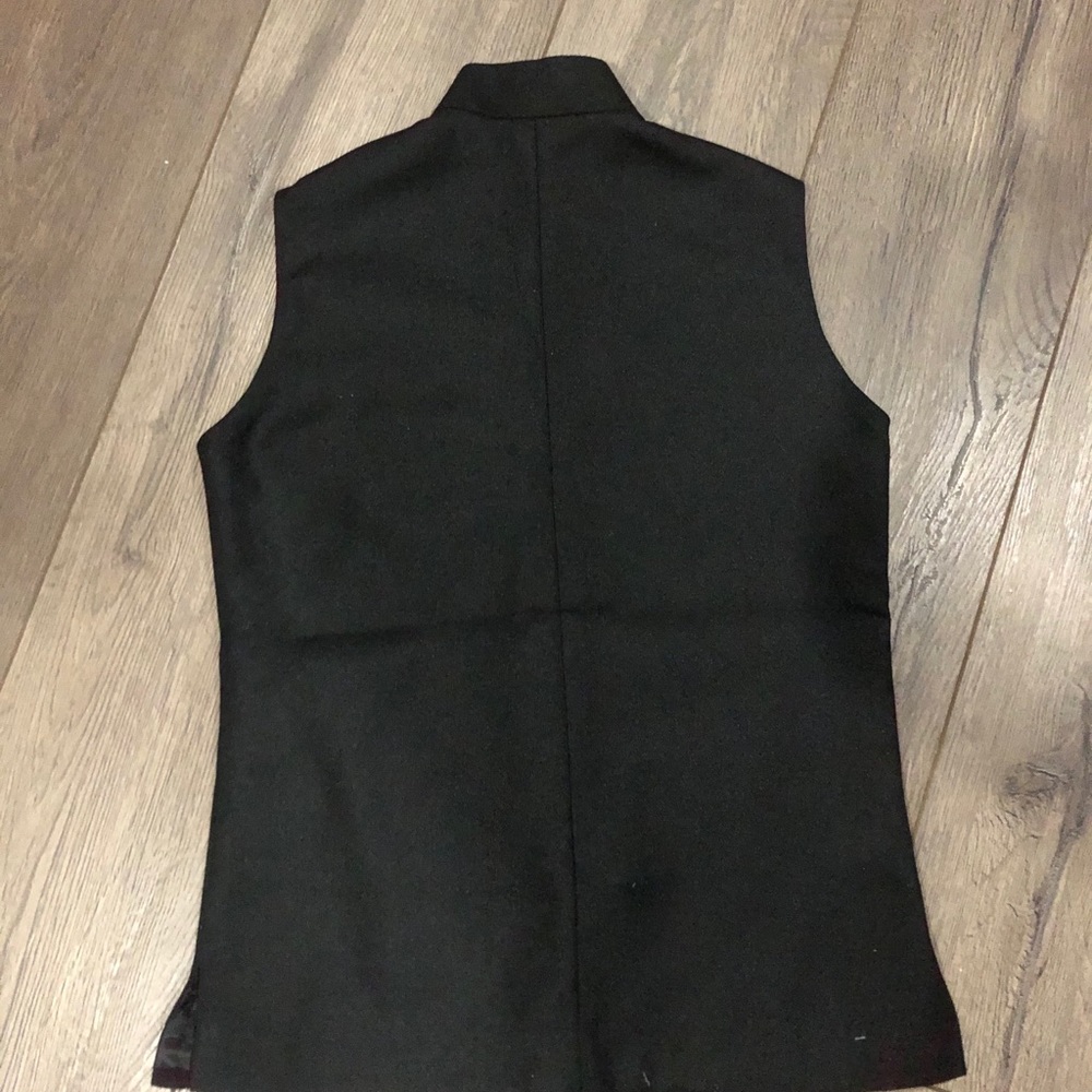 Vest - Picture 3 of 3